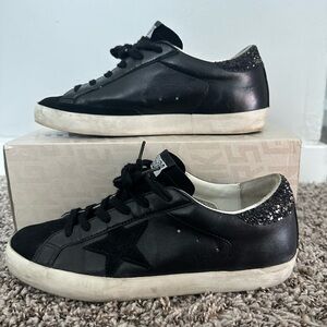 Golden Goose Sneakers